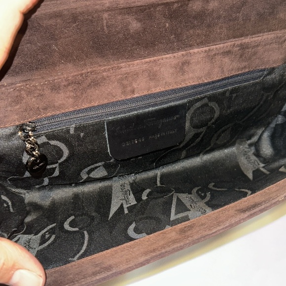 Authentic Salvatore Ferragamo wristlet - Picture 13 of 16
